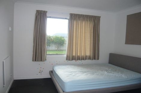 Photo of property in 2 Tallentire Crescent, Huntington, Hamilton, 3210