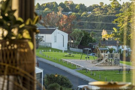 Photo of property in 37 Keegan Drive, Massey, Auckland, 0614