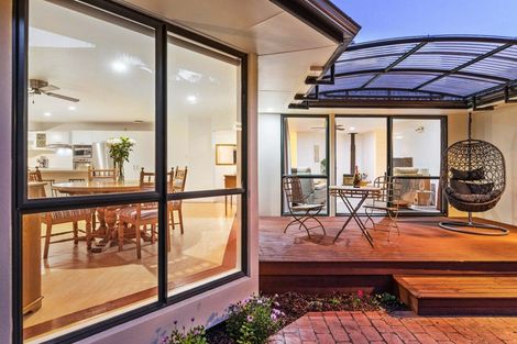 Photo of property in 10 Devana Court, Torbay, Auckland, 0630