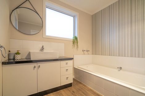 Photo of property in 57 Severn Street, Clifton, Invercargill, 9812