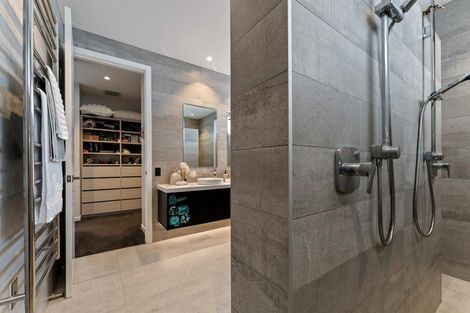 Photo of property in 30 Caroline Heights, Omaha, 0986