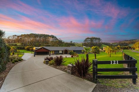 Photo of property in 121 Valley Road, Waimauku, 0881