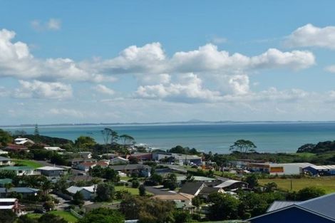 Photo of property in 10 Freyja Crescent, Coopers Beach, 0420