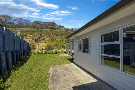 Photo of property in 33 Brian Morgan Terrace, Wainuiomata, Lower Hutt, 5014