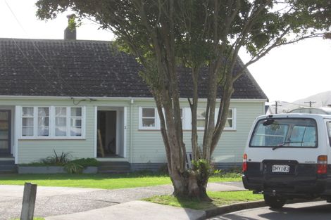 Photo of property in .0356, 2 Saxby Grove, Naenae, Lower Hutt, 5011