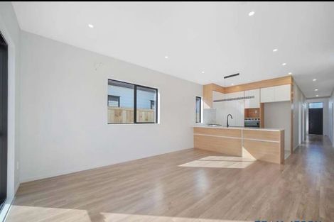 Photo of property in 27 Huringa Road, Karaka, Papakura, 2113