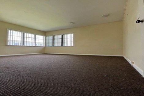 Photo of property in 86 Great South Road, Huntly, 3700