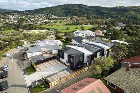 Photo of property in 32 Kaihuia Street, Northland, Wellington, 6012