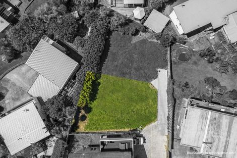 Photo of property in 15b Speedy Crescent, Hillcrest, Auckland, 0627