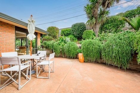 Photo of property in 18 Lorna Irene Drive, Raumati South, Paraparaumu, 5032