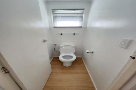 Photo of property in 12 Cargill Street, Papakura, 2110