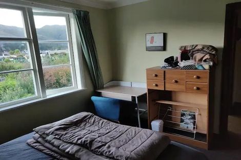 Photo of property in 30 Durham Crescent, Fairfield, Lower Hutt, 5011