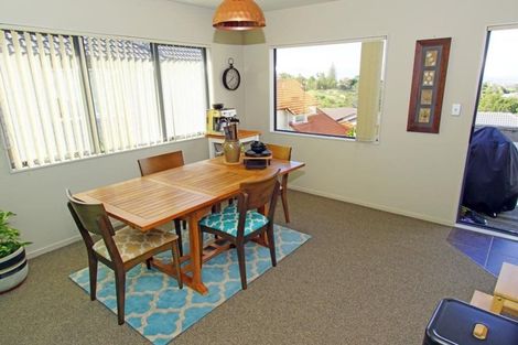 Photo of property in 10 Cityview Place, Massey, Auckland, 0614