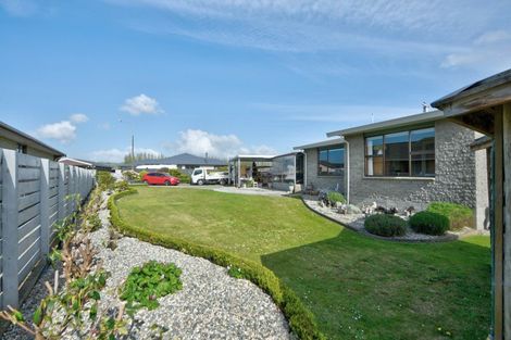 Photo of property in 10 Kerwood Place, Gore, 9710