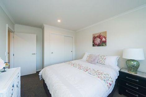 Photo of property in 5 Waimarama Court, Roslyn, Palmerston North, 4414