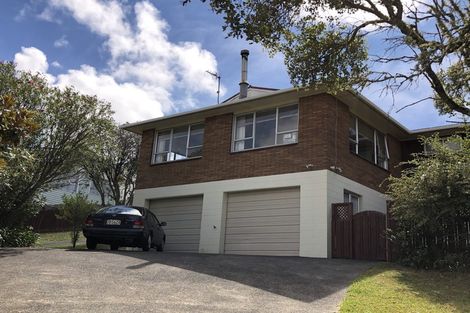 Photo of property in 63 Lynden Avenue, Hillcrest, Auckland, 0627