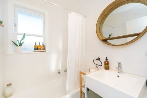 Photo of property in 57 Kettle Avenue, Awapuni, Palmerston North, 4412