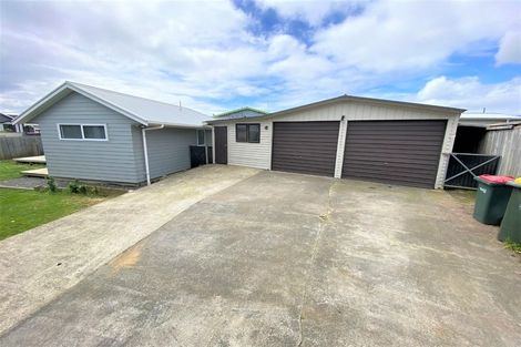 Photo of property in 6 Chisholm Place, Mangere East, Auckland, 2024