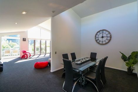 Photo of property in 92 Douglas Street, Highfield, Timaru, 7910