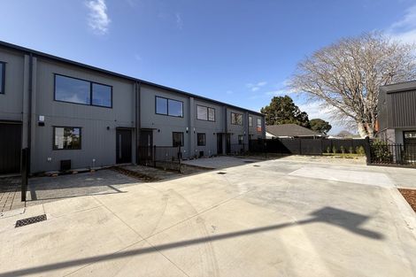 Photo of property in 2/1 Scott Road, Hobsonville, Auckland, 0616