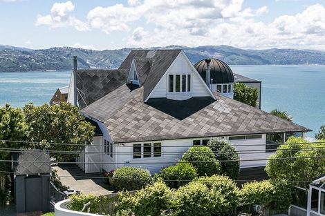 Photo of property in 8 Robieson Lane, Roseneath, Wellington, 6011