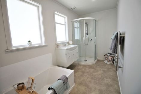 Photo of property in 79 Arawhata Street, Ranui, Porirua, 5024