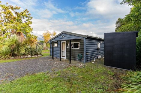 Photo of property in 6 Marks Road, Haast, 7886