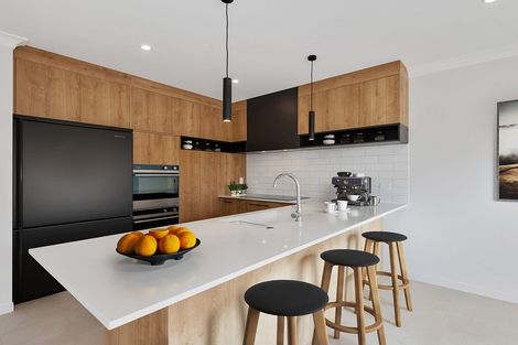 Photo of property in 15b Marine Garden Crescent, Beachlands, Auckland, 2018