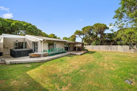 Photo of property in 6 Robinsons Bay Valley Road, Robinsons Bay, Akaroa, 7581