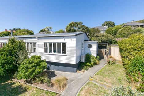 Photo of property in 35 Bankot Crescent, Ngaio, Wellington, 6035