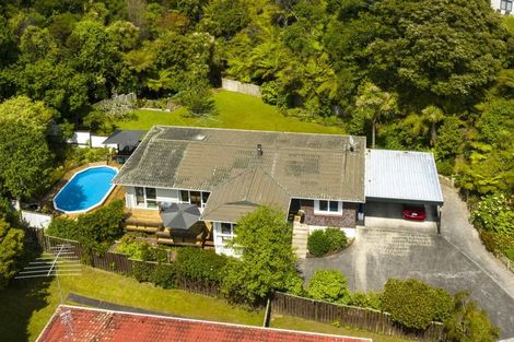Photo of property in 60 Stapleford Crescent, Browns Bay, Auckland, 0630