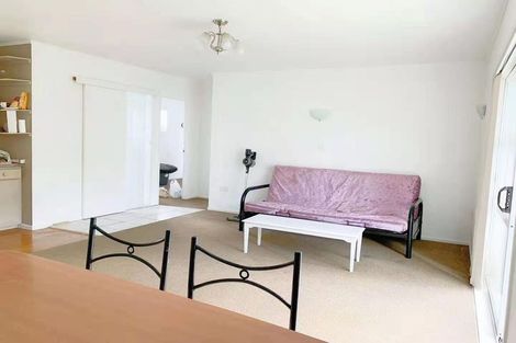 Photo of property in 104 Lynwood Road, New Lynn, Auckland, 0600