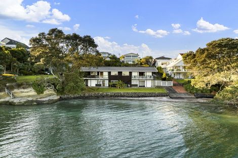 Photo of property in 16 Harbour View Road, Point Chevalier, Auckland, 1022