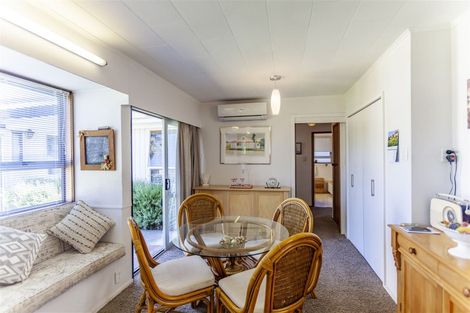 Photo of property in 16 Upham Crescent, Taradale, Napier, 4112