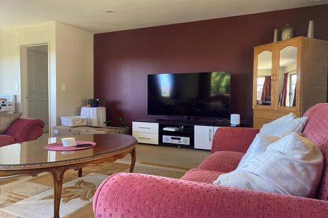 Photo of property in 49 Kentwood Drive, Woodridge, Wellington, 6037