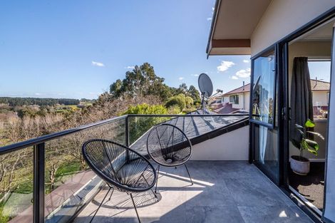 Photo of property in 106 Pacific Drive, Fitzherbert, Palmerston North, 4410