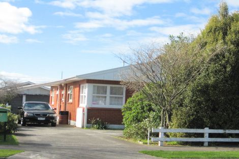 Photo of property in 37 Meadowvale Drive, Levin, 5510