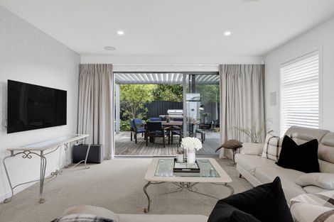 Photo of property in 12 Ada Close, Cambridge, 3434
