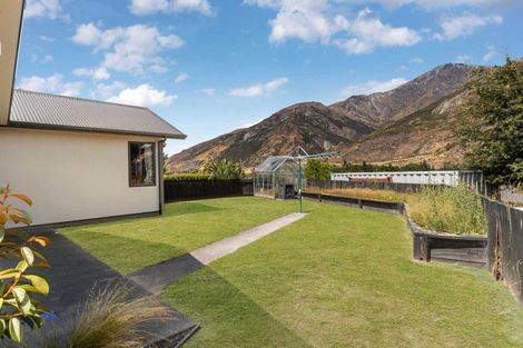 Photo of property in 38 Rere Road, Lake Hayes, Queenstown, 9304