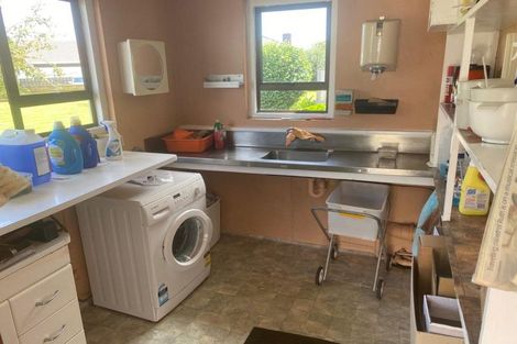 Photo of property in 4 Albert Street, Hawera, 4610