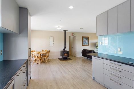 Photo of property in 82 Gary Road, Peka Peka, Otaki, 5581