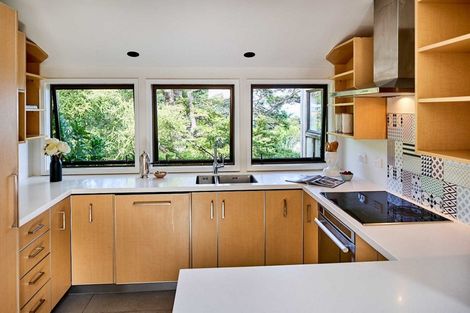 Photo of property in 23 Kotari Road, Days Bay, Lower Hutt, 5013