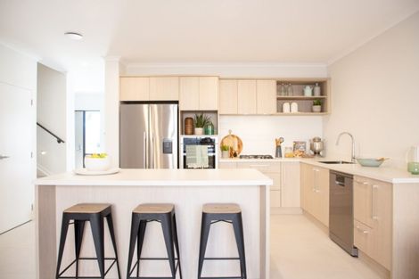 Photo of property in 4 Pepene Avenue, Takanini, 2112