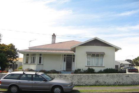 Photo of property in 17 Mount Edgcumbe Street, New Plymouth, 4310