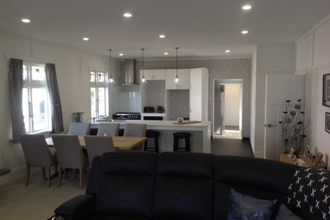 Photo of property in 10 Kitchener Terrace, Moturoa, New Plymouth, 4310