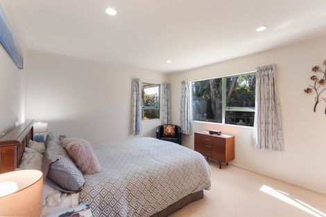 Photo of property in 243 Te Moana Road, Waikanae, 5036