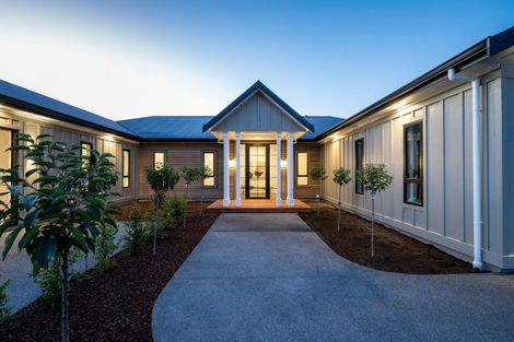 Photo of property in 8 Gage Lane, Havelock North, 4130