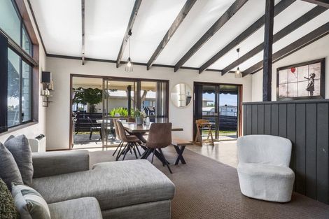 Photo of property in 216 Cambridge Road, Bethlehem, Tauranga, 3110