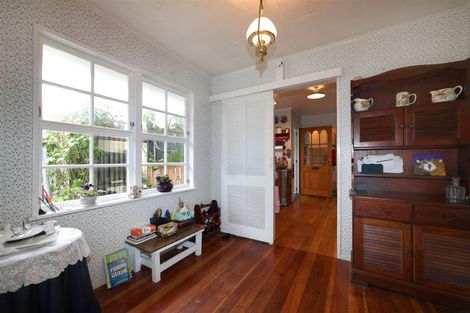 Photo of property in 17 Von Dadelszen Place, Havelock North, 4130