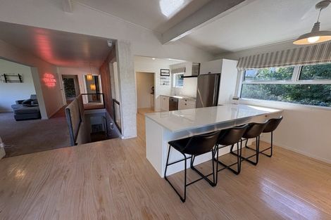 Photo of property in 56 Muritai Crescent, Havelock North, 4130